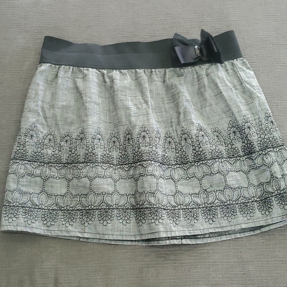 💥50% sale💥Heart SO szL embroidered skirt #856 - Picture 1 of 9